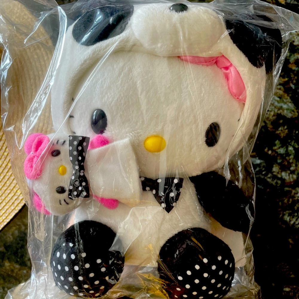 RARE Vintage panda hello kitty plush includes:6 in. stuffed animal,finger puppet